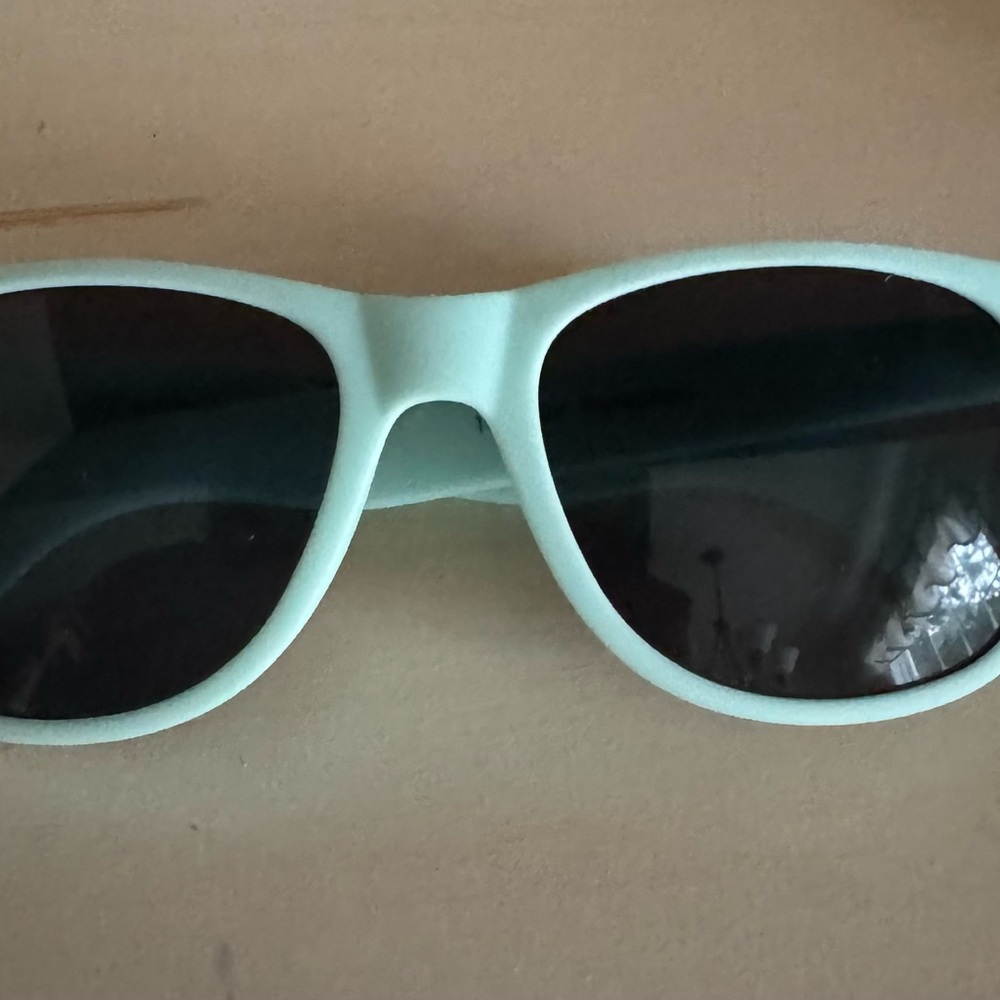 Victoria's Secret Mint Color Bottle Opener Sunglasses New without Tags - Picture 4 of 5